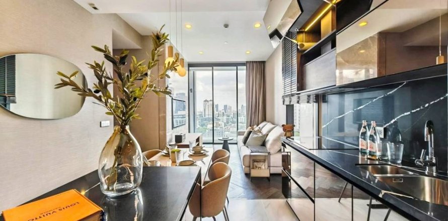 Condominio de 2 dormitorios en Khlong Toei, Bangkok, Tailandia № 153956