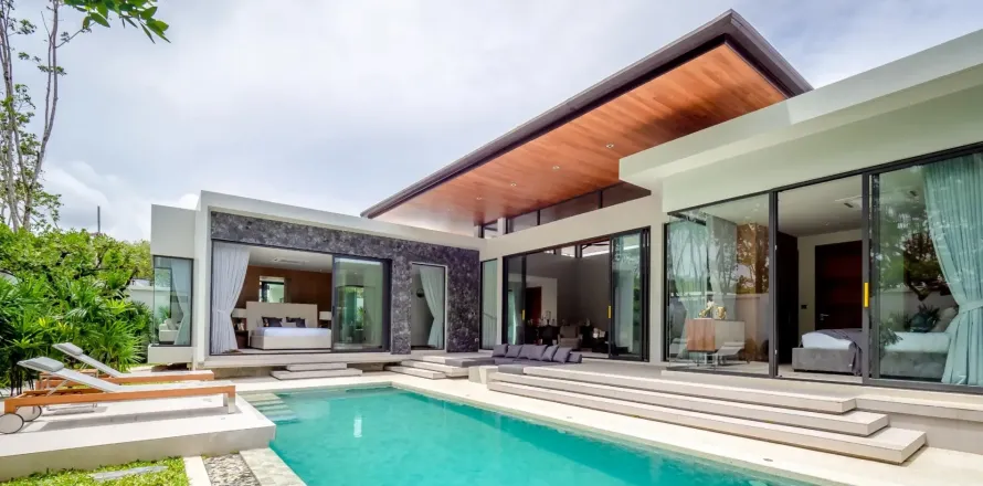 House in Bang Tao, Thailand 4 bedrooms № 153960
