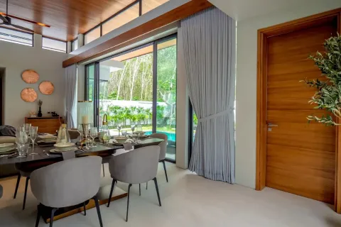 House in Bang Tao, Thailand 4 bedrooms № 153960 - photo 4