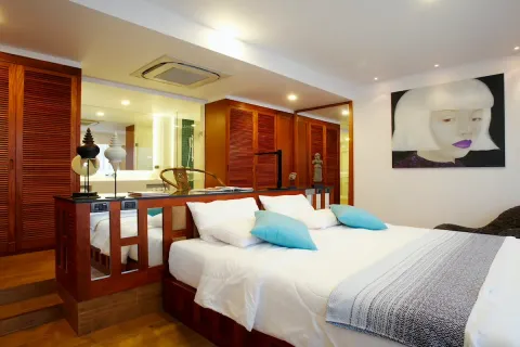 Chalet de 11 dormitorios en Bang Tao, Tailandia № 190568 - foto 8