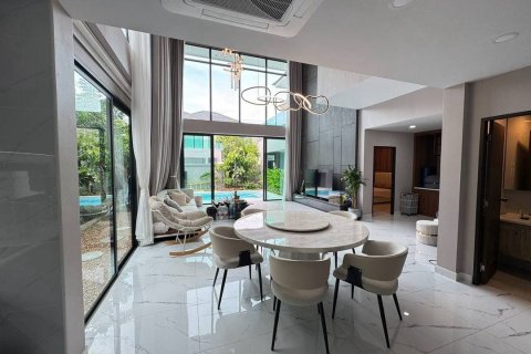 Villa in Pattaya, Thailand 5 Schlafzimmer № 233115 - Foto 7