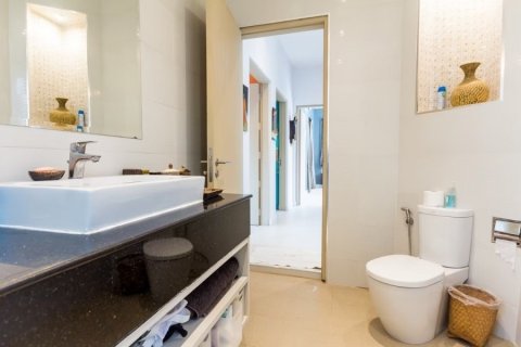 Chalet de 3 dormitorios en Hua Hin, Tailandia № 168619 - foto 14