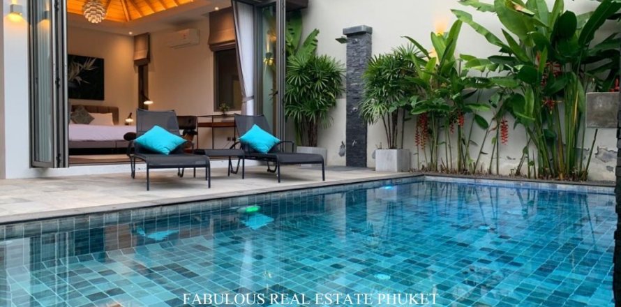 Villa in Rawai, Thailand 2 bedrooms № 179783