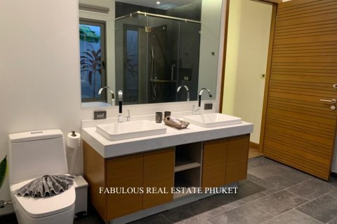 Villa in Rawai, Thailand 2 bedrooms № 179783 - photo 14