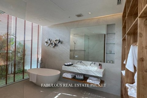 Chalet de 4 dormitorios en Bang Tao, Tailandia № 179777 - foto 12