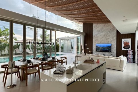 Chalet de 4 dormitorios en Bang Tao, Tailandia № 179777 - foto 3