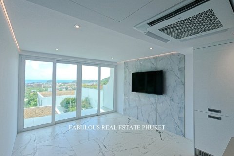 Condominio de 1 dormitorio en Kata, Tailandia № 179781 - foto 4