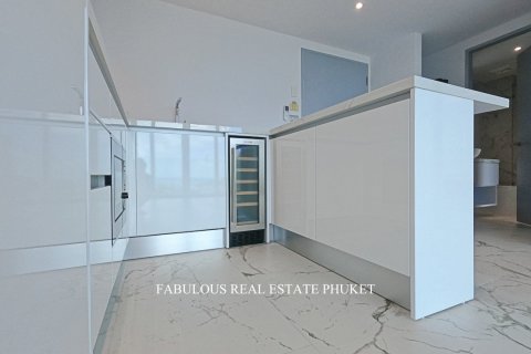 Condominio de 1 dormitorio en Kata, Tailandia № 179781 - foto 13