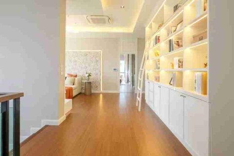 Haus in Bangkok, Thailand 5 Schlafzimmer № 184049 - Foto 14
