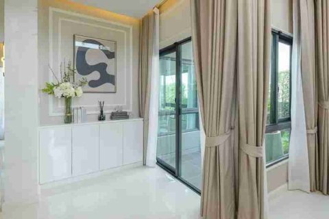 Haus in Bangkok, Thailand 5 Schlafzimmer № 184049 - Foto 10