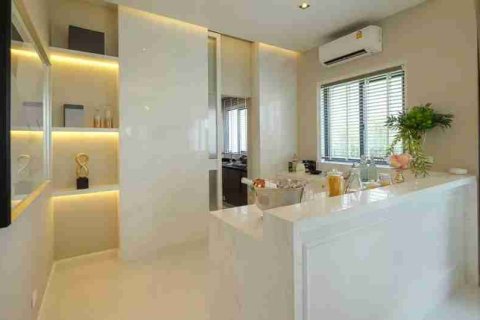 Haus in Bangkok, Thailand 5 Schlafzimmer № 184049 - Foto 13