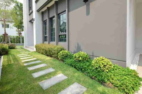 Casa de 4 dormitorios en Bangkok, Tailandia № 184048 - foto 9