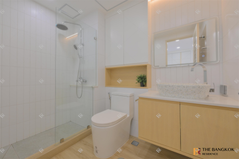 Condo in Bangkok, Thailand, 3 bedrooms  № 226114 - photo 8