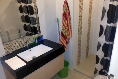 Condominio de 1 dormitorio en Jomtien Beach, Pattaya, Tailandia № 204467 - foto 2