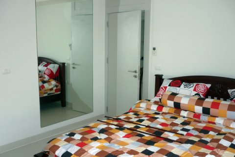 Condominio de 1 dormitorio en Pattaya, Tailandia № 204461 - foto 4