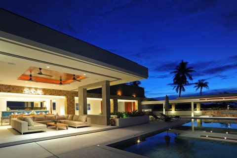 Chalet de 5 dormitorios en Ko Samui, Tailandia № 167941 - foto 3