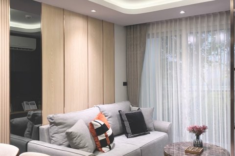 Condominio de 1 dormitorio en Bang Lamung, Tailandia № 203590 - foto 2