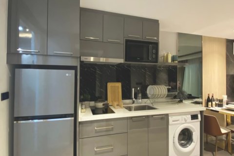 Condominio de 1 dormitorio en Bang Lamung, Tailandia № 203591 - foto 6