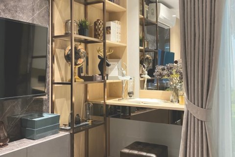 Condominio de 1 dormitorio en Bang Lamung, Tailandia № 203591 - foto 4