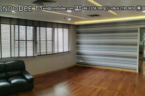 Eigentumswohnung in Watthana, Bangkok, Thailand, 3 Schlafzimmer № 200862 - Foto 4