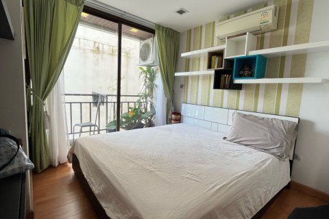 Condominio de 1 dormitorio en Watthana, Bangkok, Tailandia № 200867 - foto 3