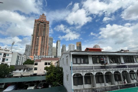 Condominio de 1 dormitorio en Watthana, Bangkok, Tailandia № 200867 - foto 6