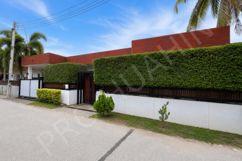 Chalet de 3 dormitorios en Hua Hin, Tailandia № 194765 - foto 5
