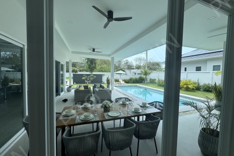Chalet de 3 dormitorios en Hua Hin, Tailandia № 194770 - foto 18