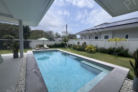 Chalet de 3 dormitorios en Hua Hin, Tailandia № 194770 - foto 6