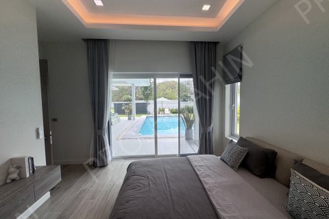 Chalet de 3 dormitorios en Hua Hin, Tailandia № 194770 - foto 17