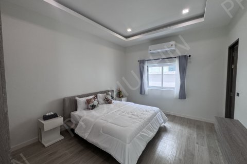 Chalet de 3 dormitorios en Hua Hin, Tailandia № 194770 - foto 13