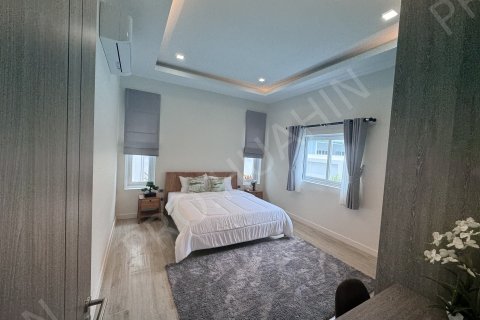 Chalet de 3 dormitorios en Hua Hin, Tailandia № 194769 - foto 10
