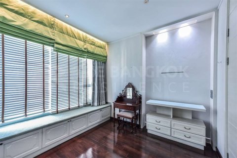 Condominio de 3 dormitorios en Bangkok, Tailandia № 201992 - foto 2