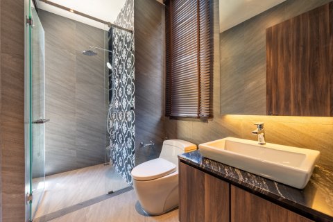 Chalet de 4 dormitorios en Layan Beach, Tailandia № 166694 - foto 8