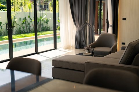 Chalet de 4 dormitorios en Layan Beach, Tailandia № 166694 - foto 17