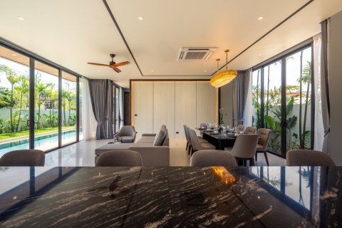 Chalet de 4 dormitorios en Layan Beach, Tailandia № 166694 - foto 12