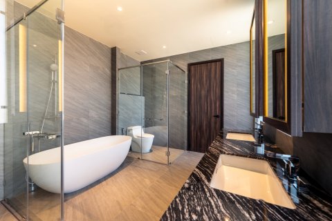 Chalet de 4 dormitorios en Layan Beach, Tailandia № 166694 - foto 7