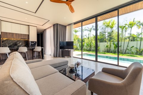 Chalet de 4 dormitorios en Layan Beach, Tailandia № 166694 - foto 30