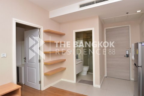 Condominio de 1 dormitorio en Bangkok, Tailandia № 188337 - foto 9