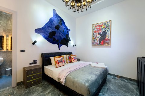 Chalet de 10 dormitorios en Pattaya, Tailandia № 164249 - foto 18