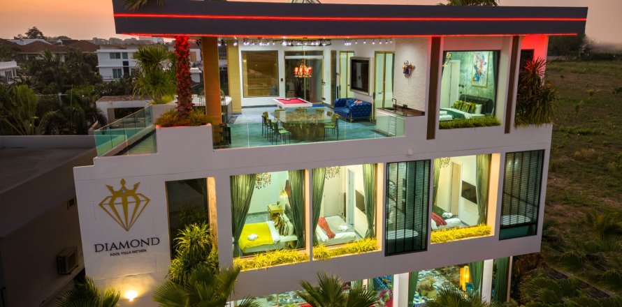 Chalet de 10 dormitorios en Pattaya, Tailandia № 164249