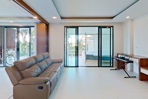 Condominio de 2 dormitorios en Phuket, Tailandia № 173447 - foto 2