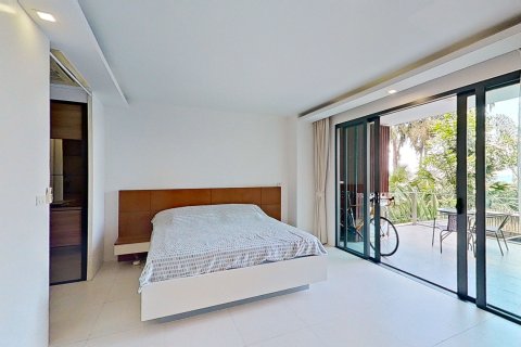 Condominio de 2 dormitorios en Phuket, Tailandia № 173447 - foto 4