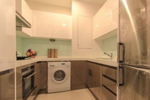 Condominio de 2 dormitorios en Pathum Wan, Bangkok, Tailandia № 133873 - foto 5