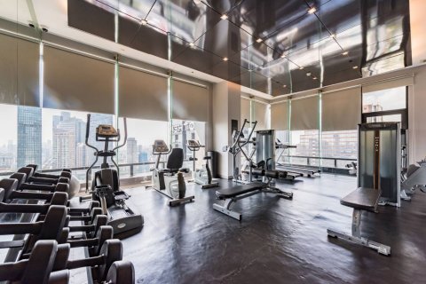 Condominio de 2 dormitorios en Bang Rak, Bangkok, Tailandia № 133872 - foto 25