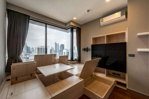 Condominio de 2 dormitorios en Bang Rak, Bangkok, Tailandia № 133872 - foto 17