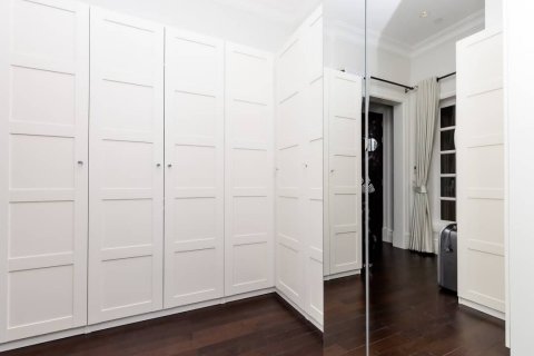 Condominio de 2 dormitorios en Pathum Wan, Bangkok, Tailandia № 133869 - foto 8