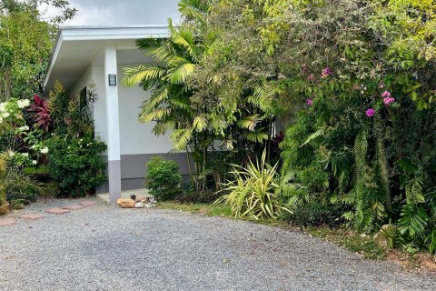 Chalet de 3 dormitorios en Ko Samui, Tailandia № 172432 - foto 4