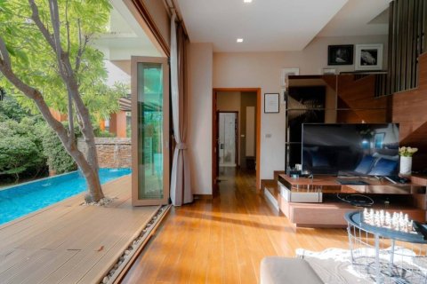 Chalet de 3 dormitorios en Hua Hin, Tailandia № 160157 - foto 3