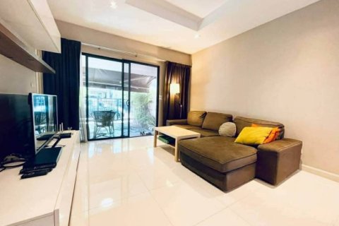 Reihenhaus in Suan Luang, Bangkok, Thailand 3 Schlafzimmer № 160158